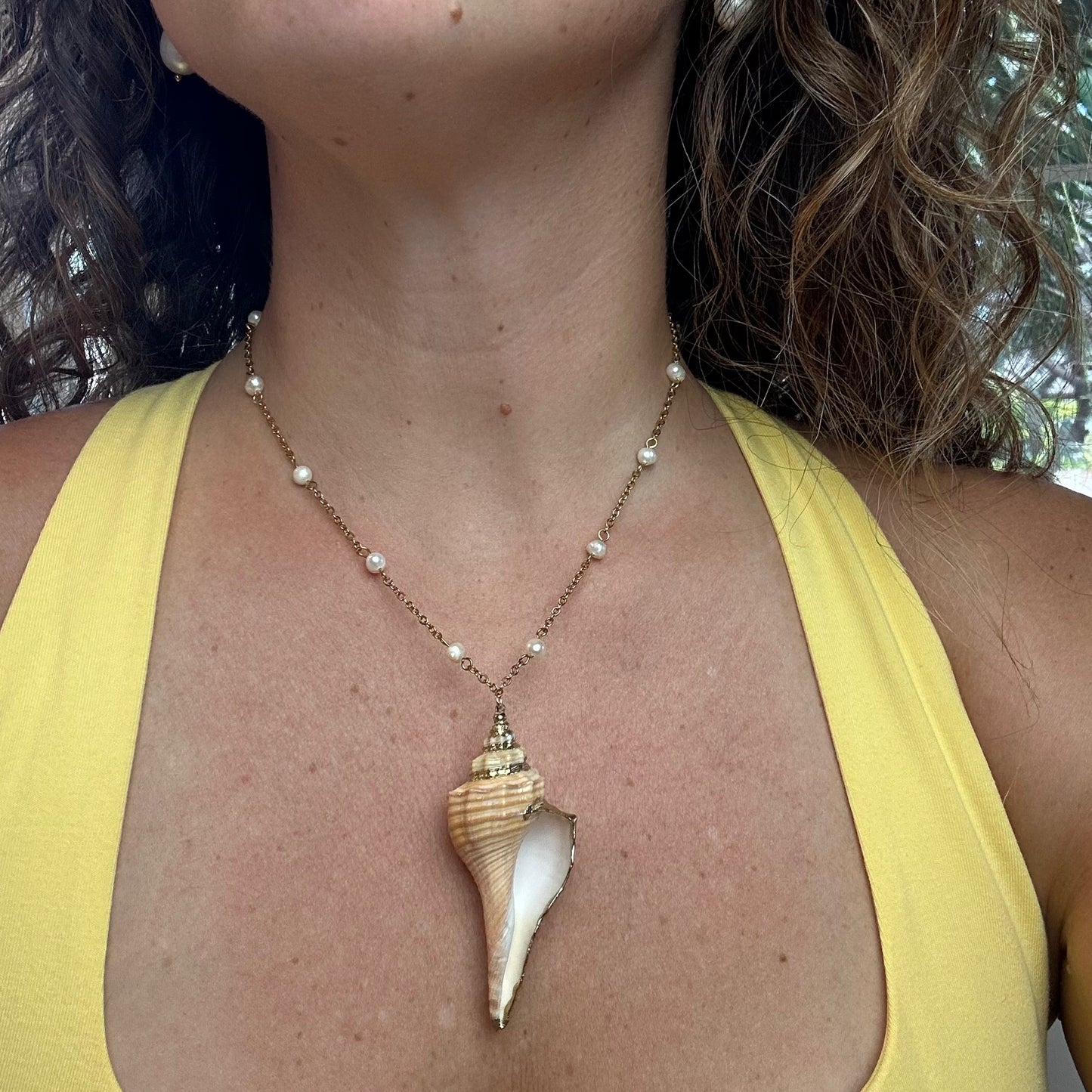 Seashell Conch & Pearls Pendant Necklace