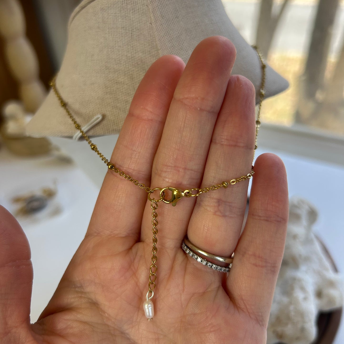Dainty Neutral Shell & Pearl Drop Necklace