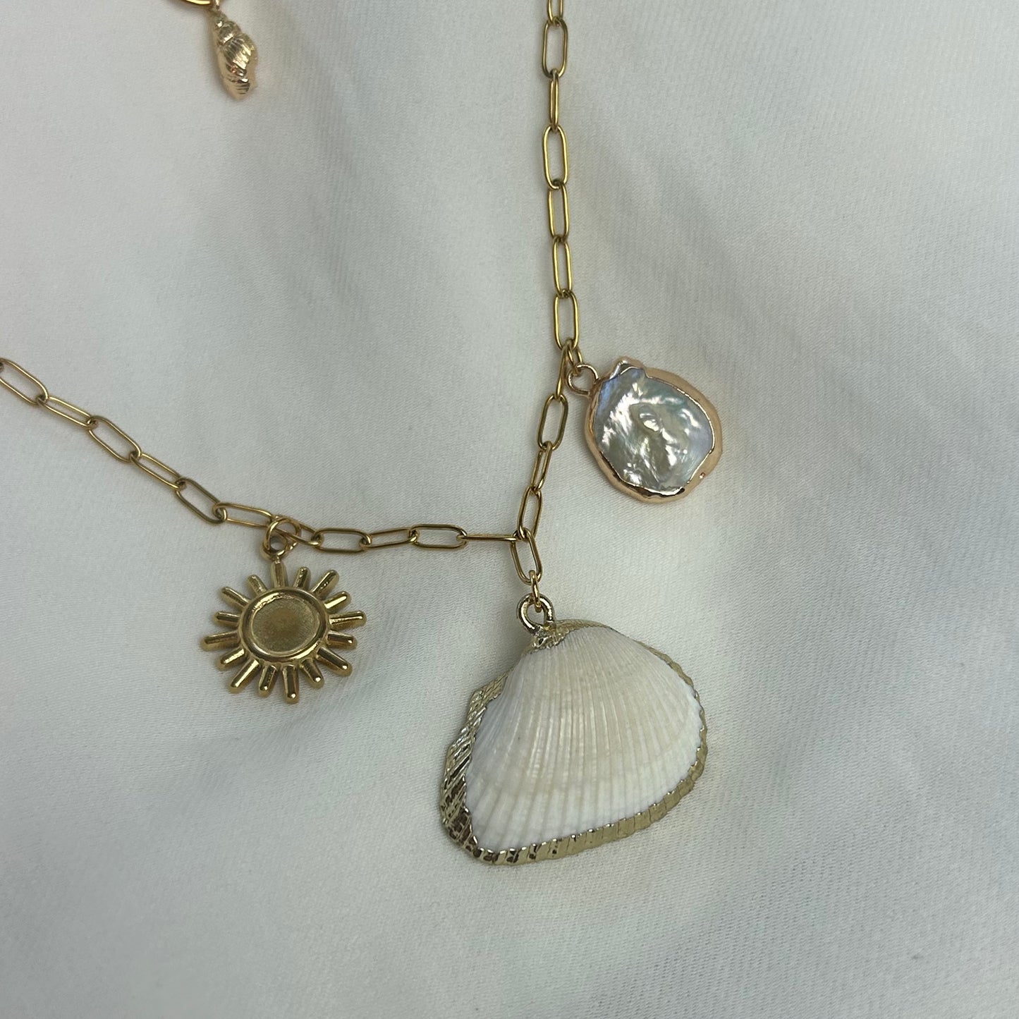 Sunshine Simplicity Seashell Charm Necklace