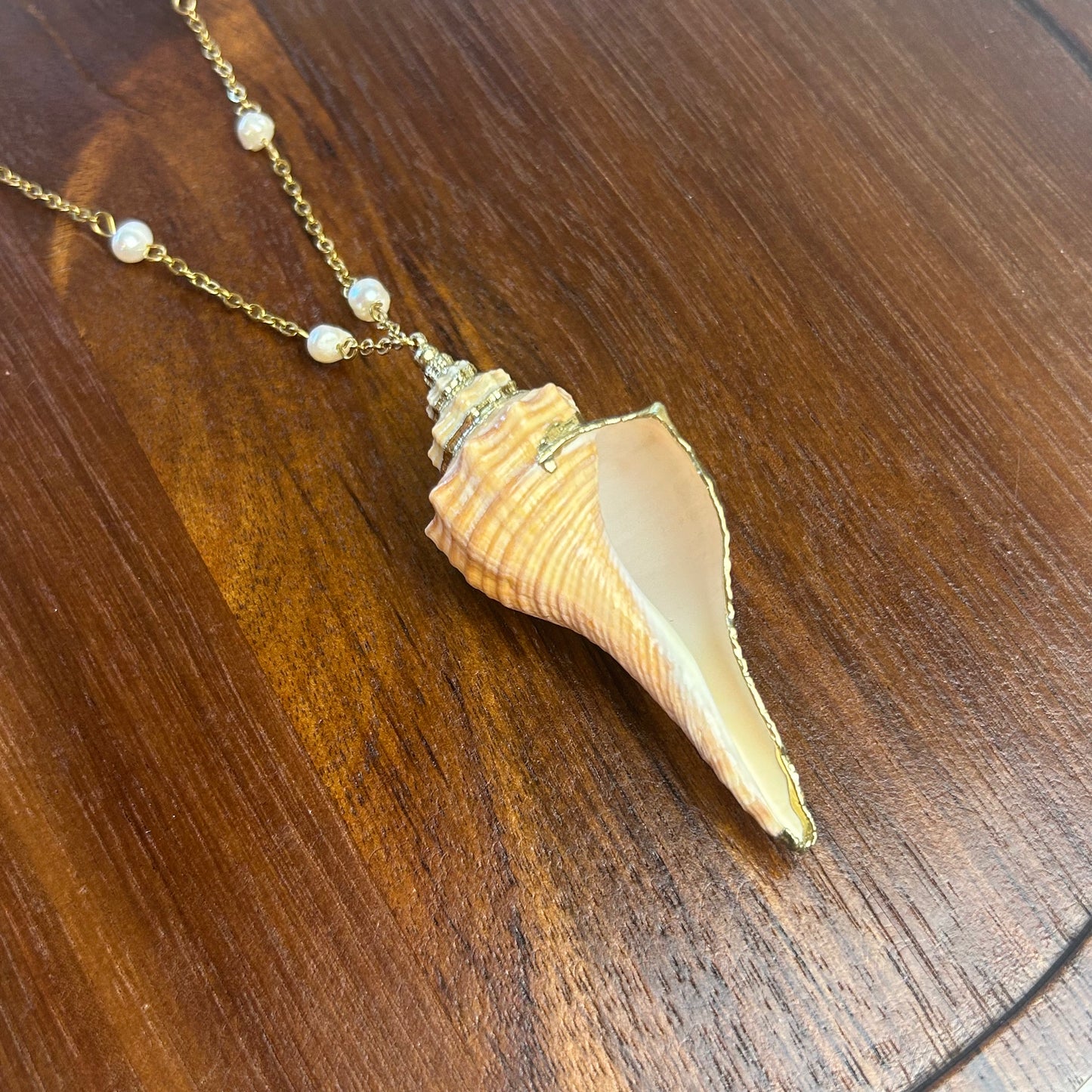 Seashell Conch & Pearls Pendant Necklace