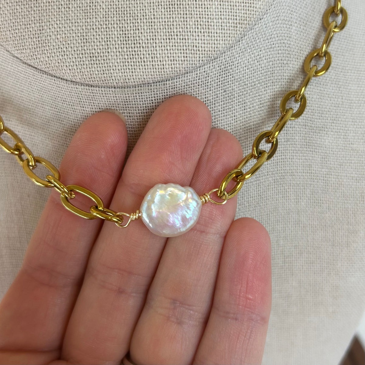 Coin Pearl Choker Necklace