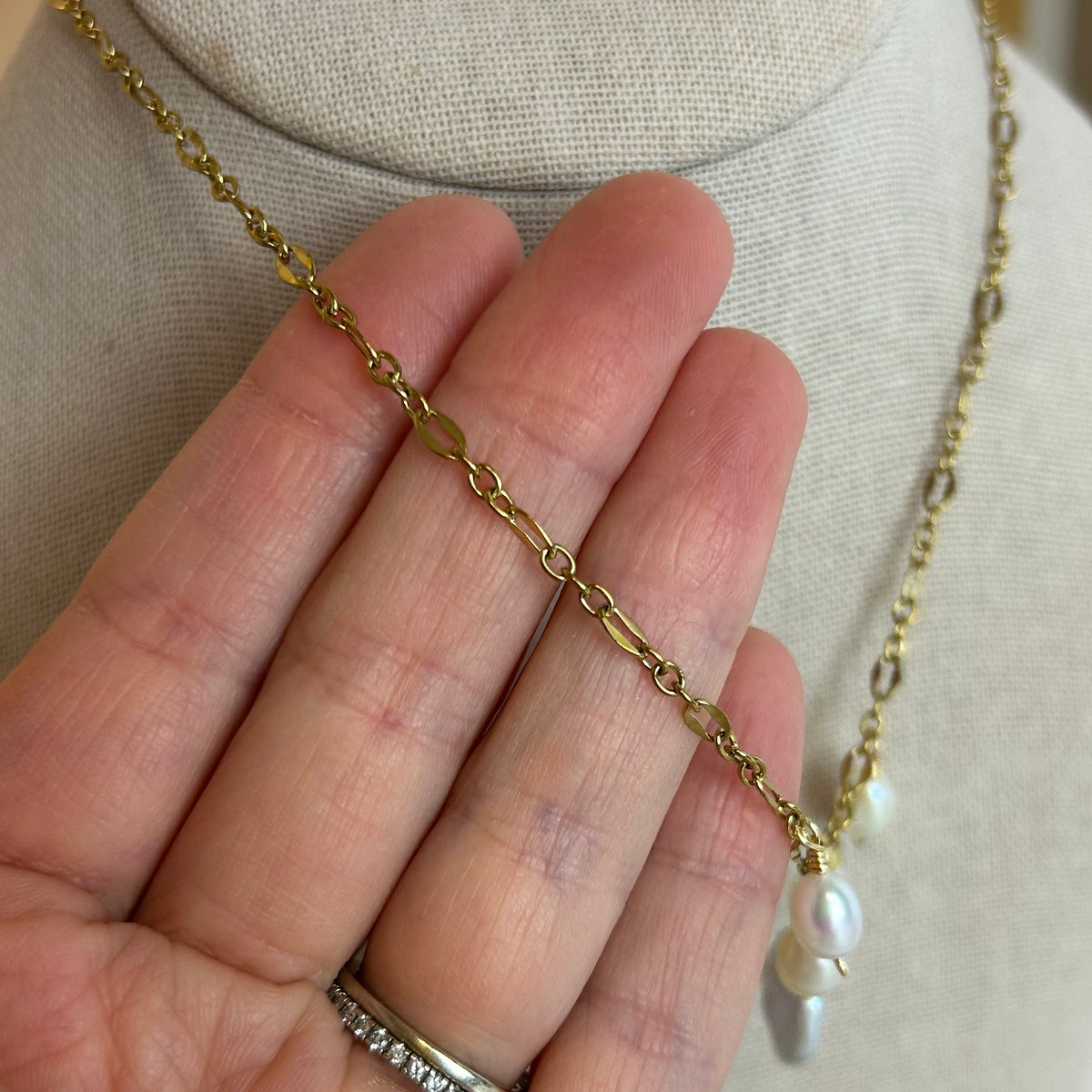 Teardrop Pearl Chorus Necklace