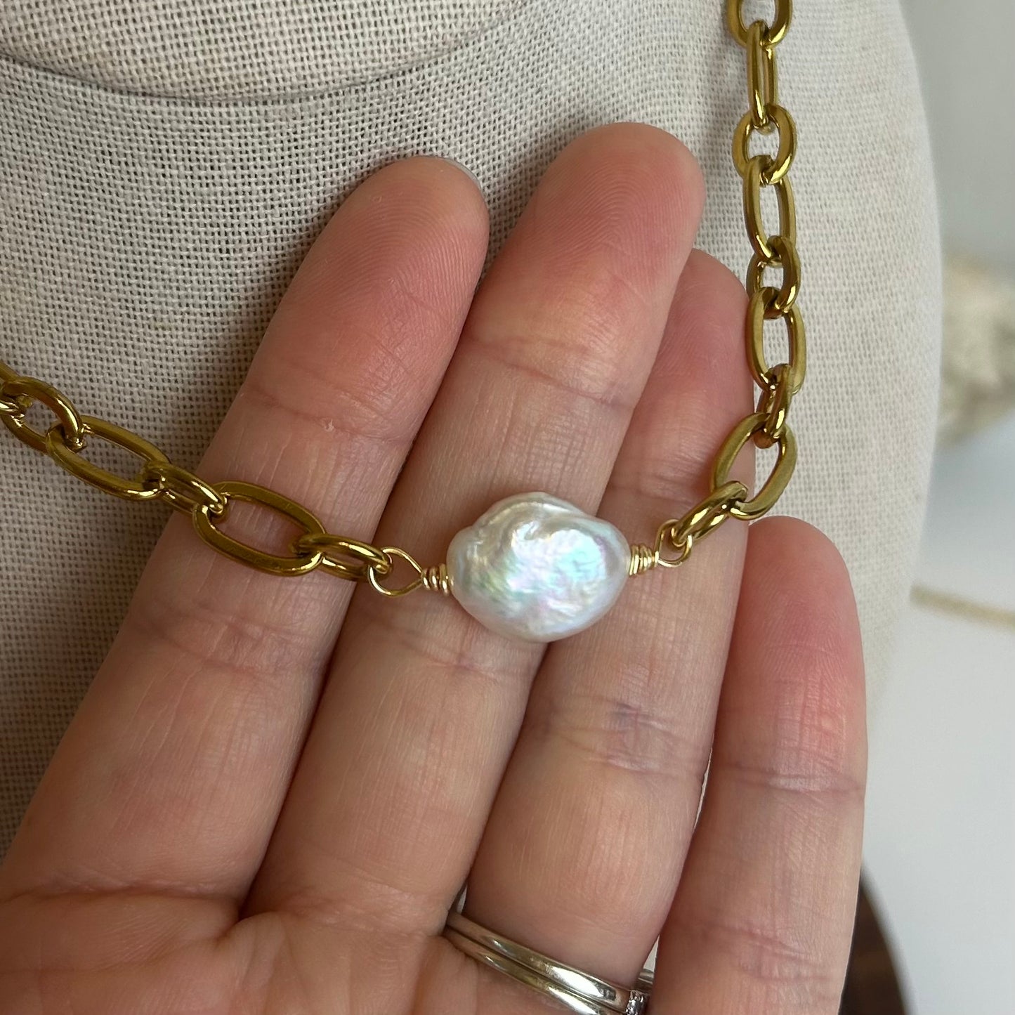 Coin Pearl Choker Necklace