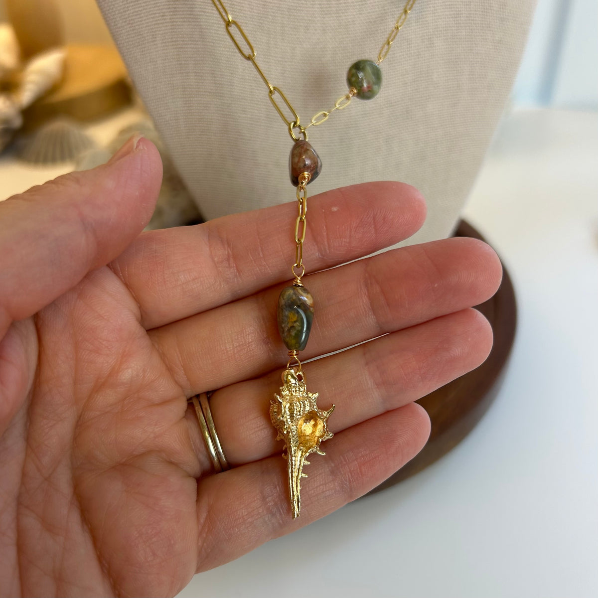 Asymmetrical Stone Murex Shell Necklace