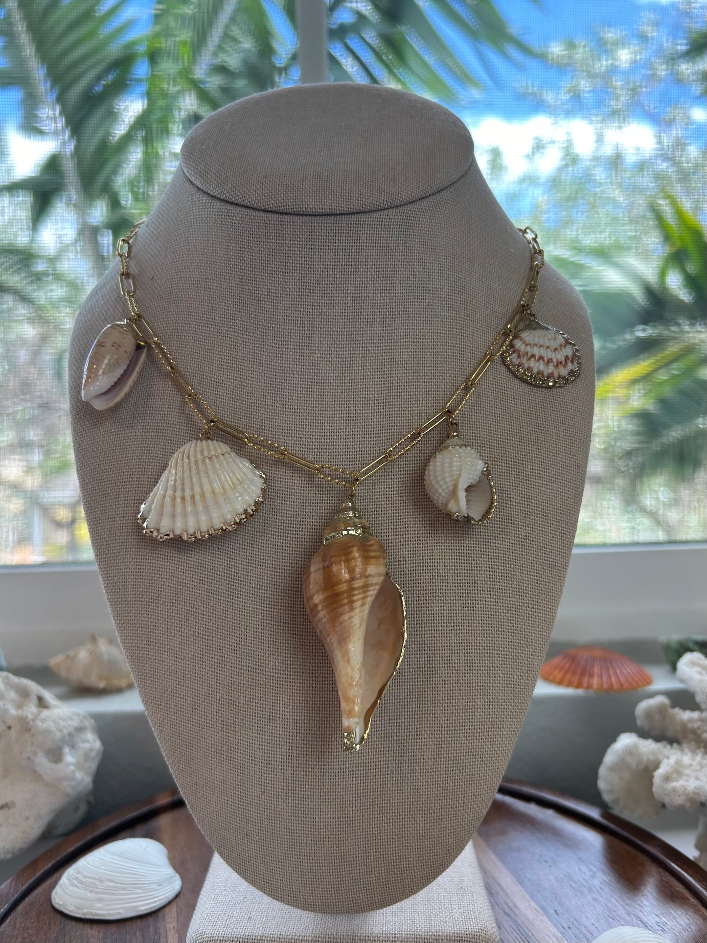 Beachy Vibes Seashell Statement Necklace