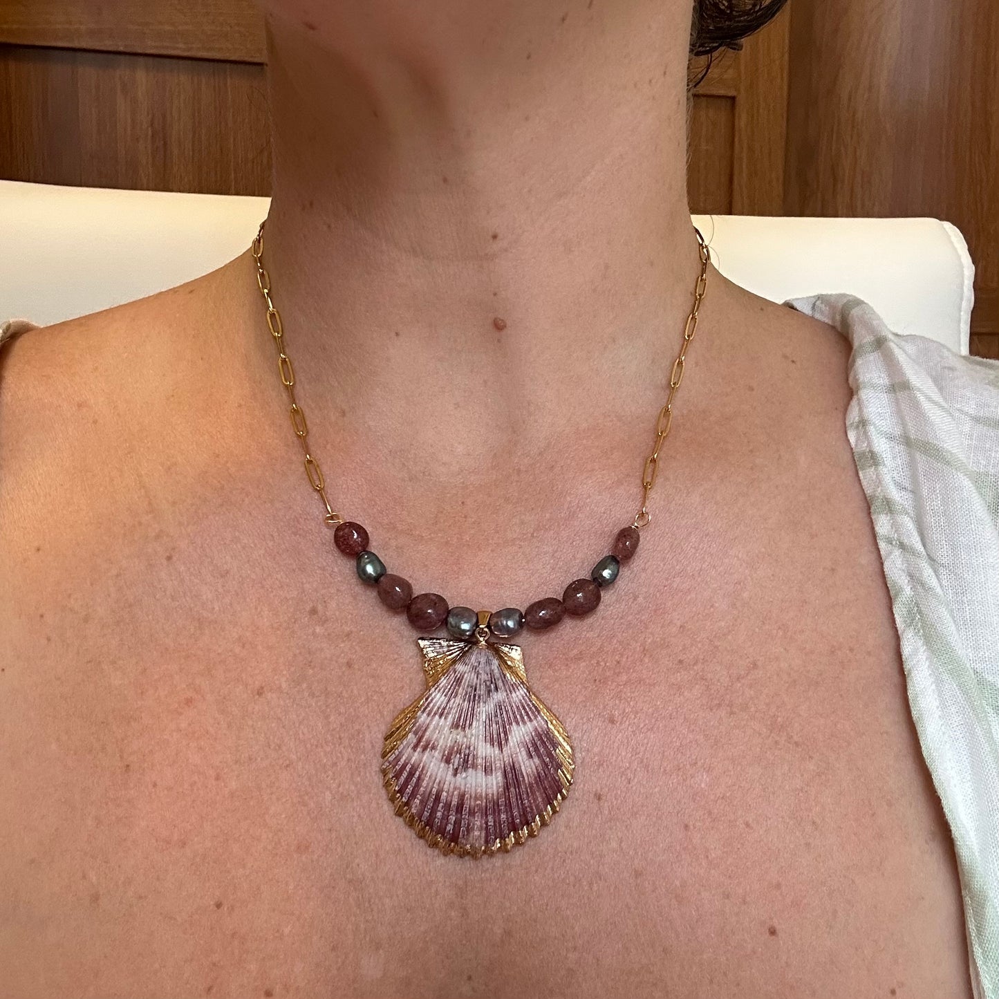 Dark Pearl & Stone Shell Necklace
