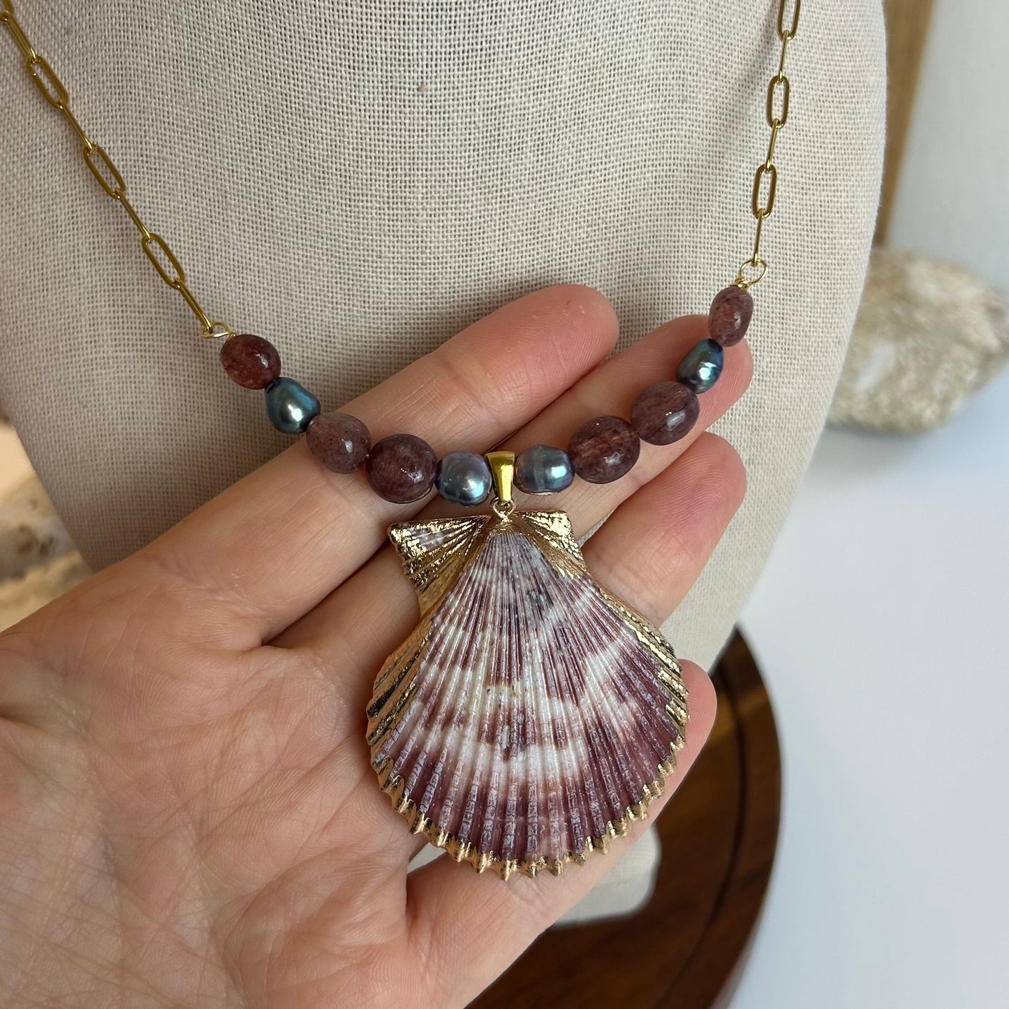 Dark Pearl & Stone Shell Necklace