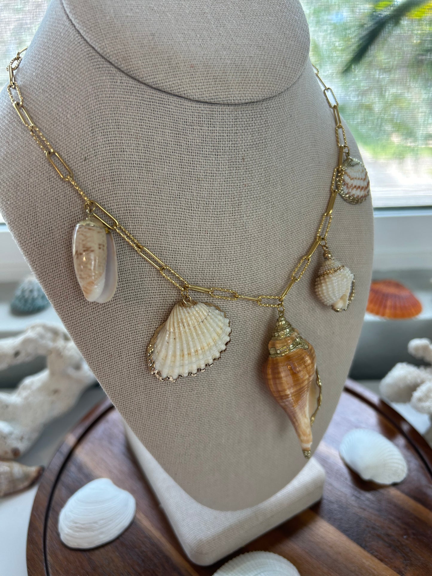 Beachy Vibes Seashell Statement Necklace