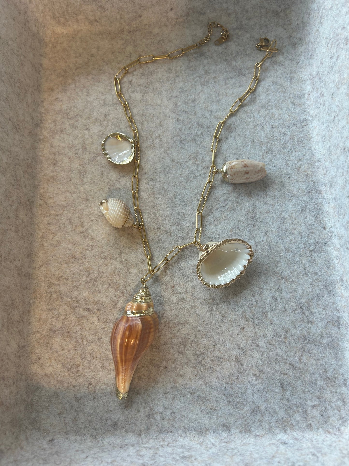 Beachy Vibes Seashell Statement Necklace