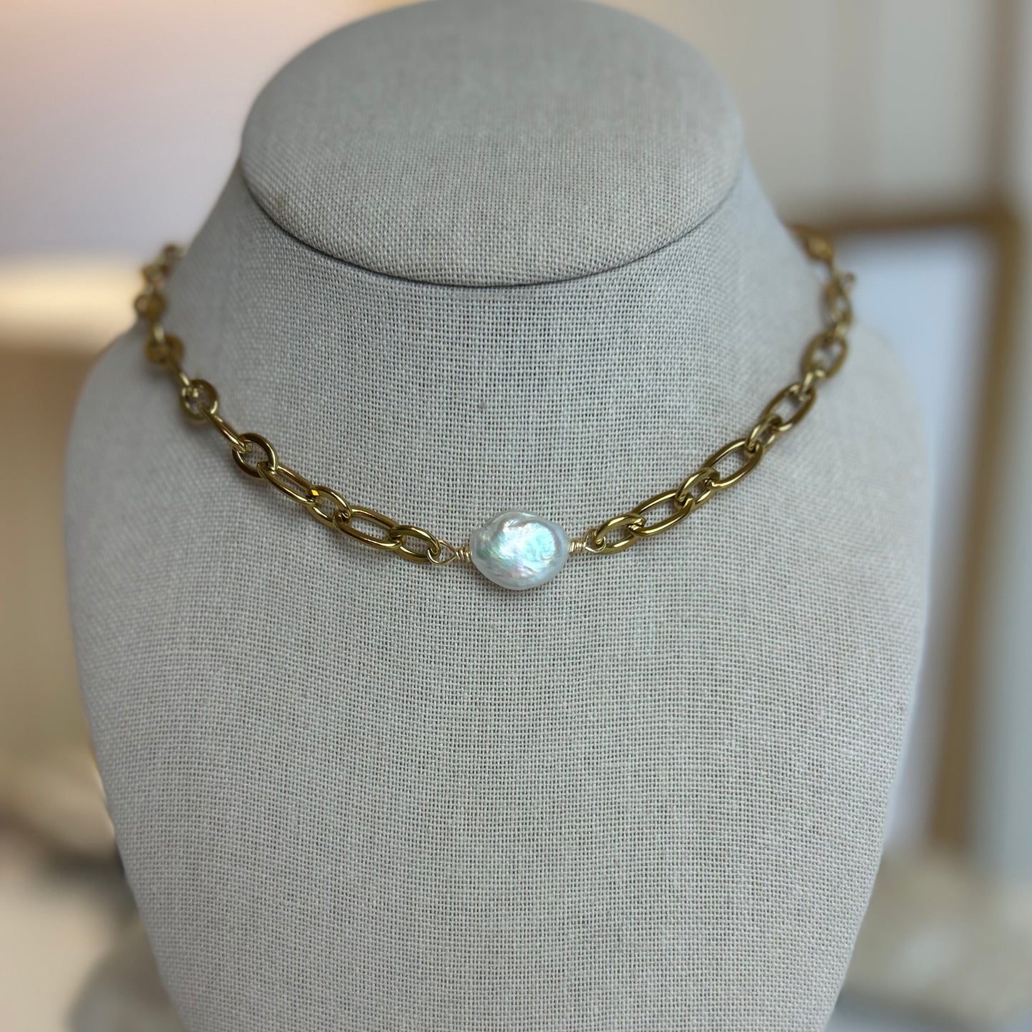 Coin Pearl Choker Necklace