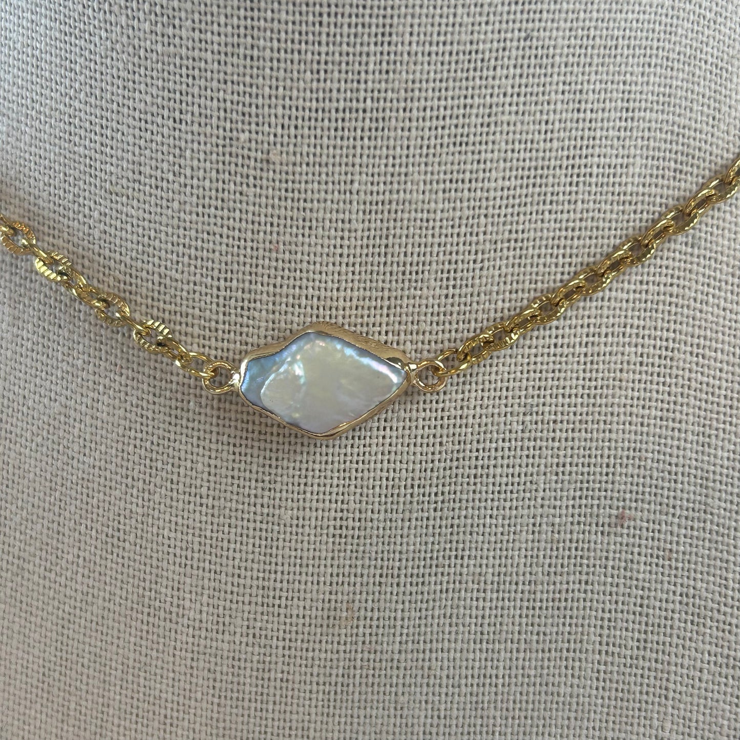 Mother of Pearl Crimped 18k Gold Chain Necklace