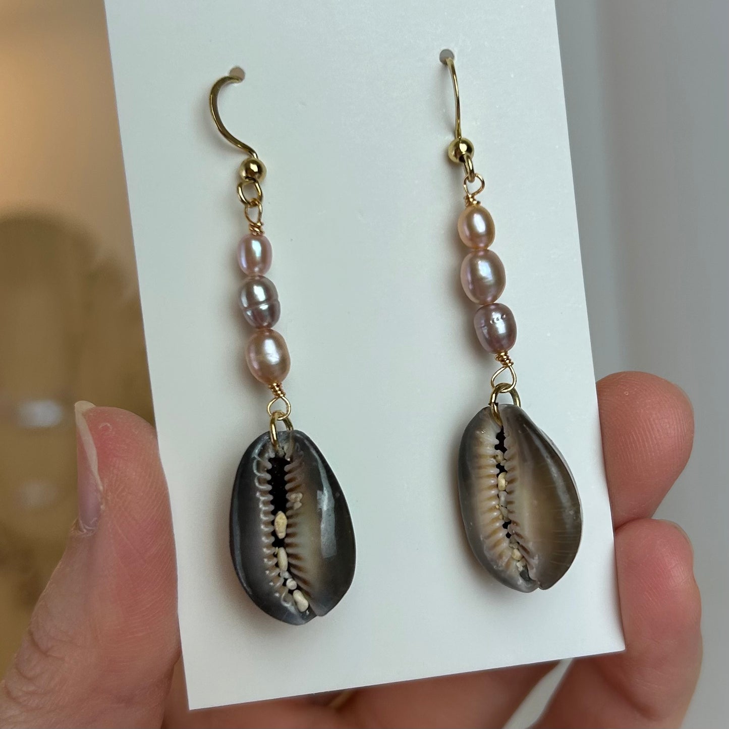 Cowrie & Lavender Pearls Earrings