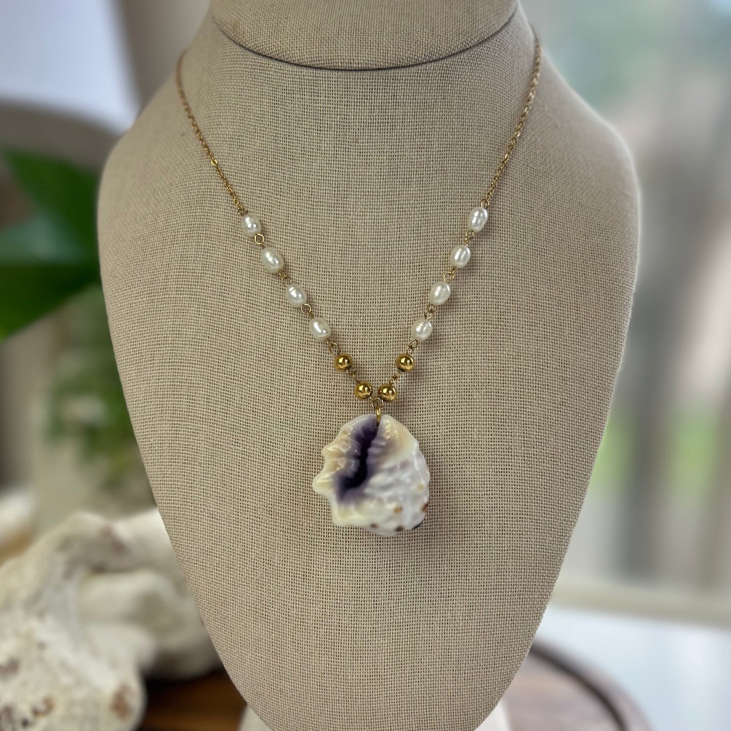 Pearl Beaded Mulberry Drupe Shell Necklace