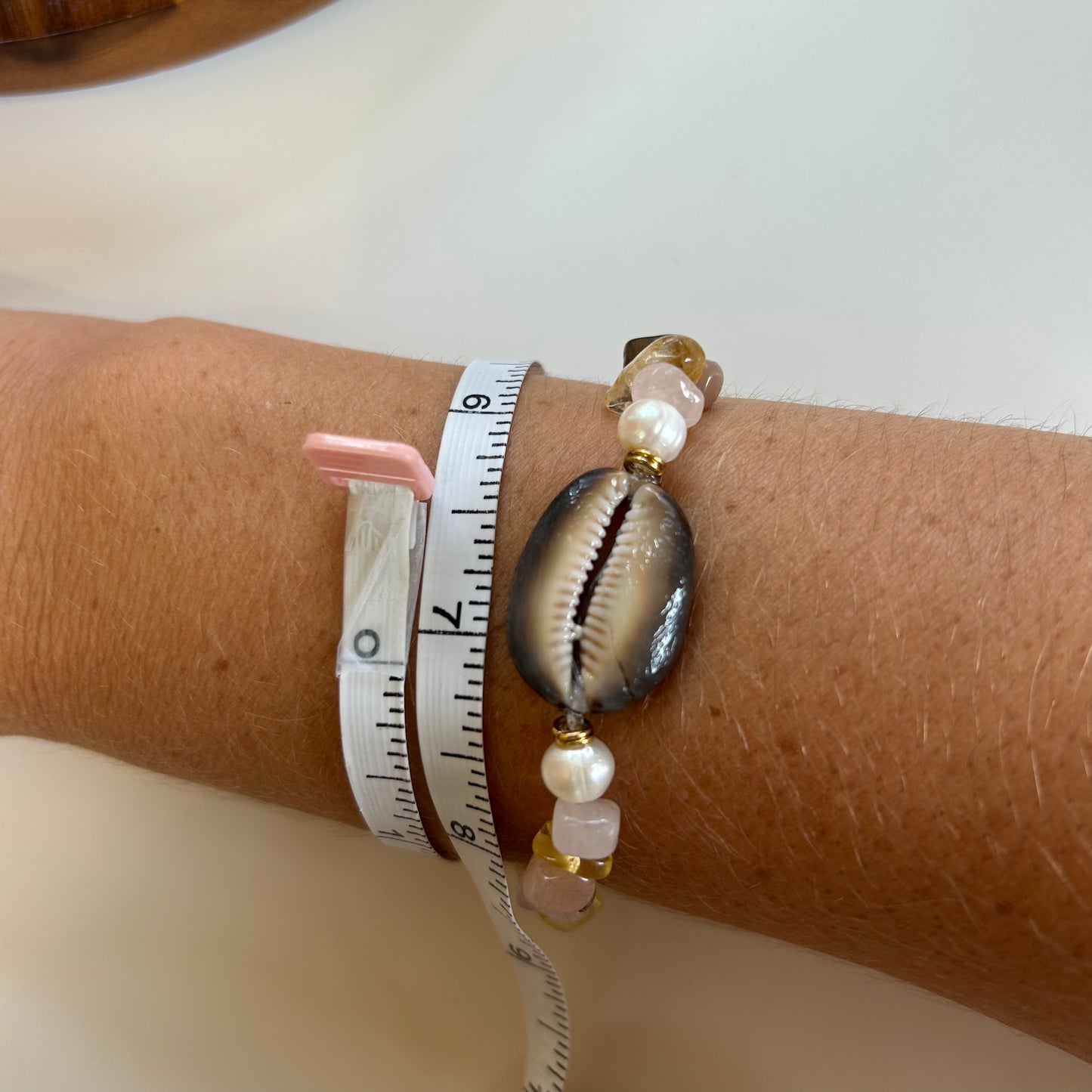 Cowrie Shell Stone & Pearls Stretch Bracelet