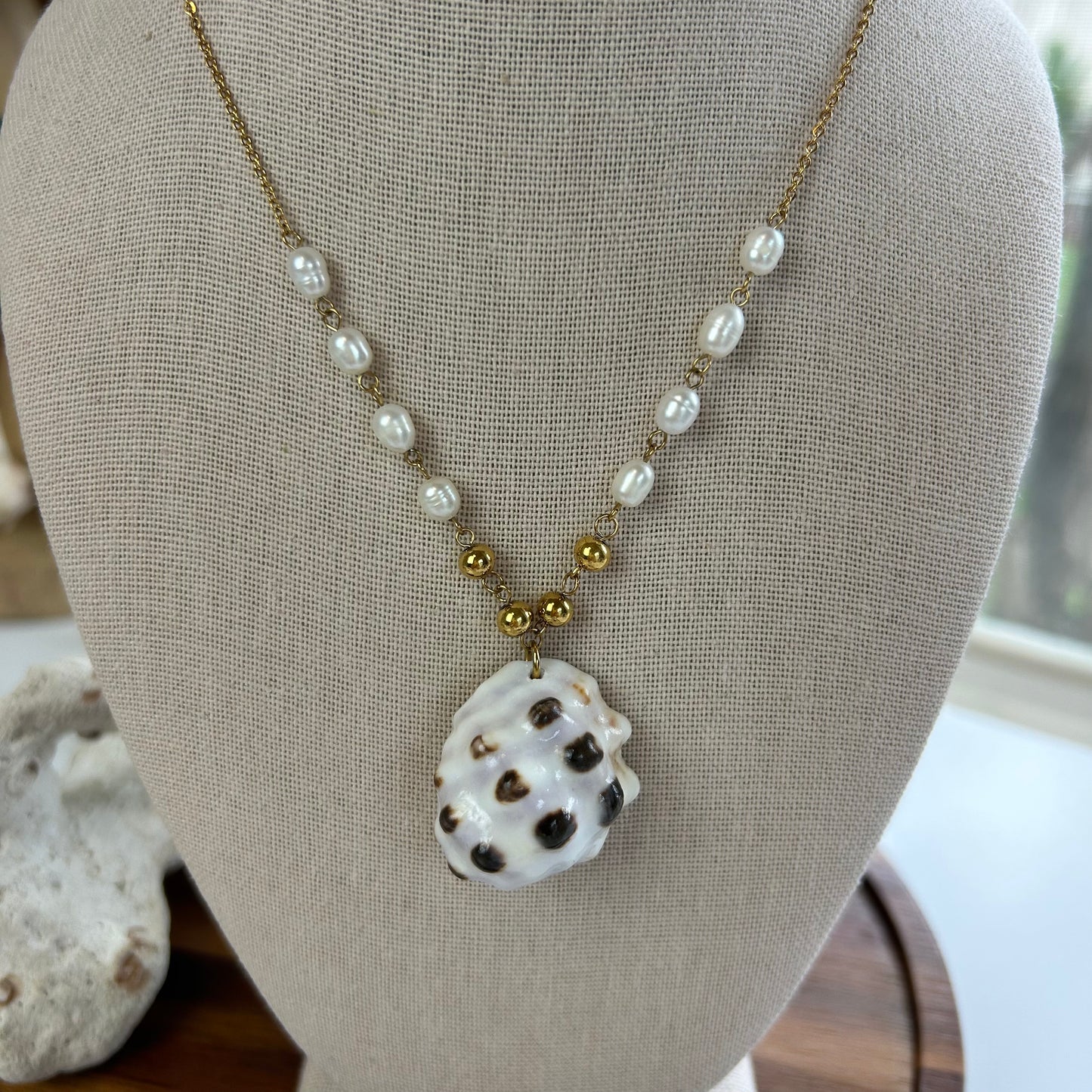 Pearl Beaded Mulberry Drupe Shell Necklace