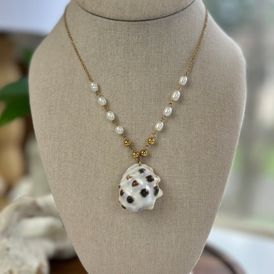 Pearl Beaded Mulberry Drupe Shell Necklace