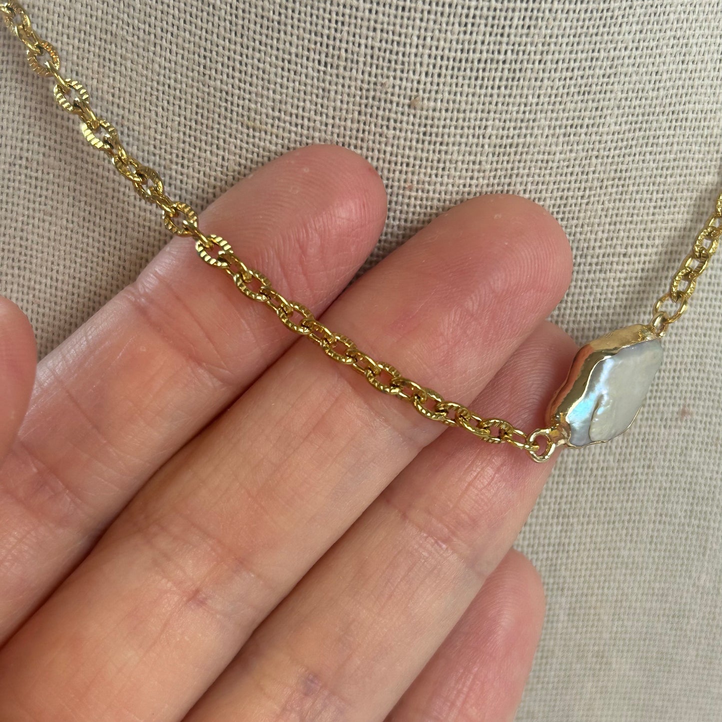 Mother of Pearl Crimped 18k Gold Chain Necklace