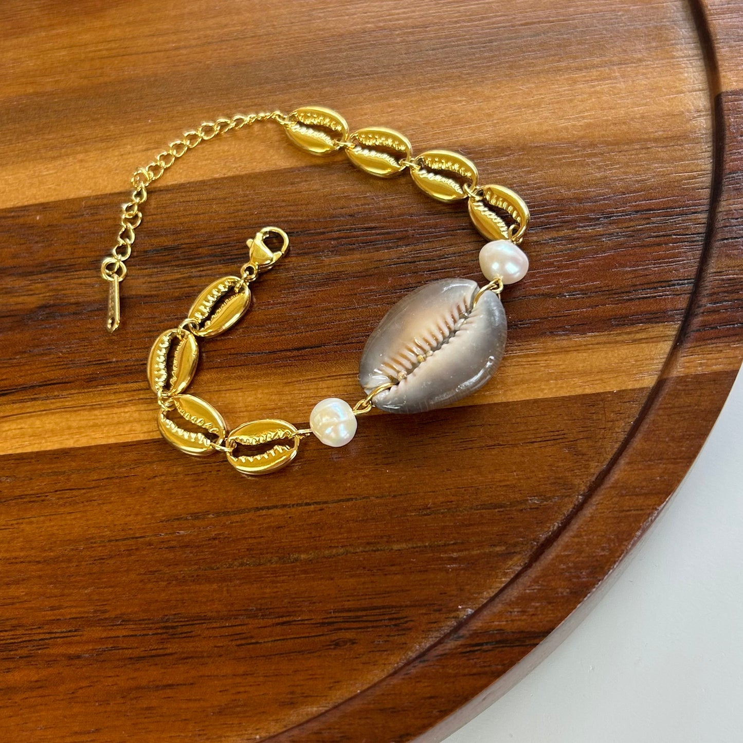 Cowrie & Pearls Shell Link Bracelet