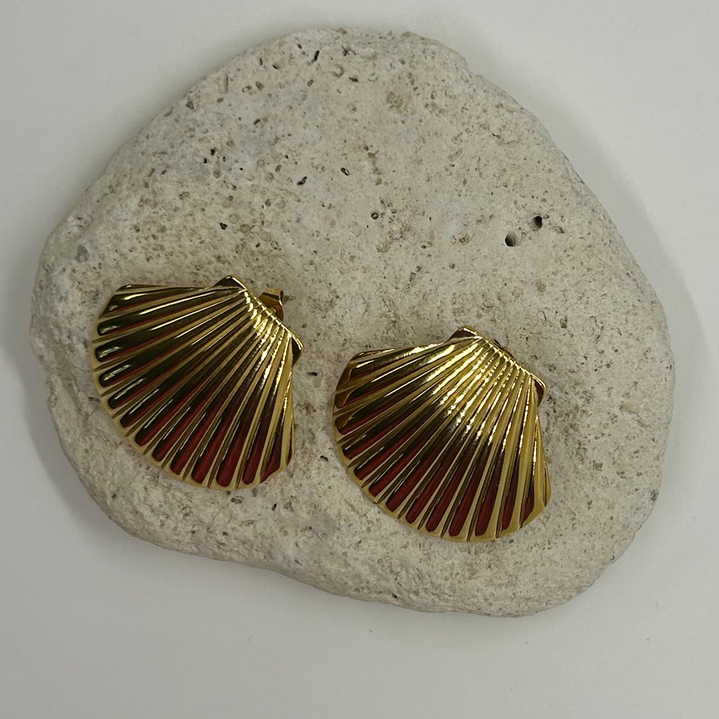 Statement Shell Earring Studs