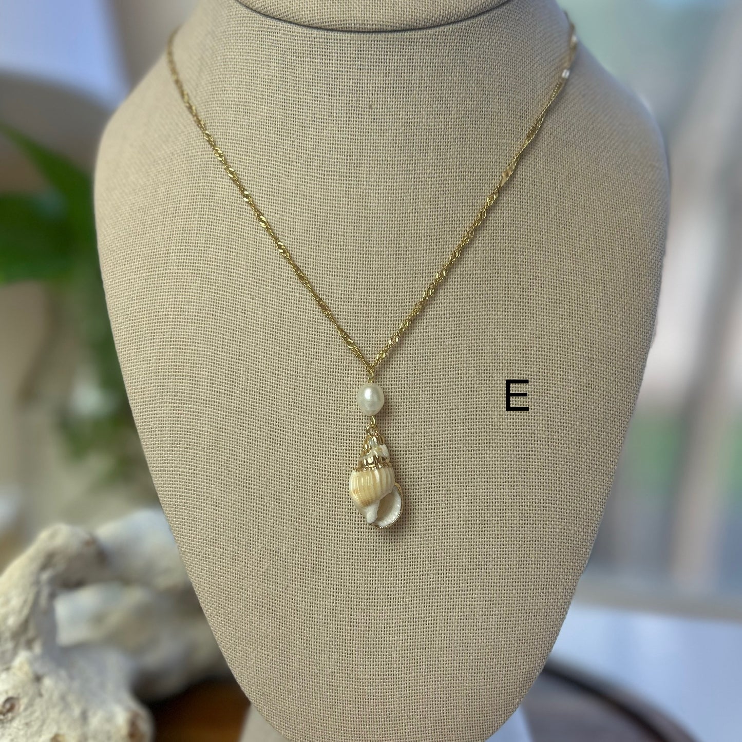 Pearl Drop Conch Shell Necklace