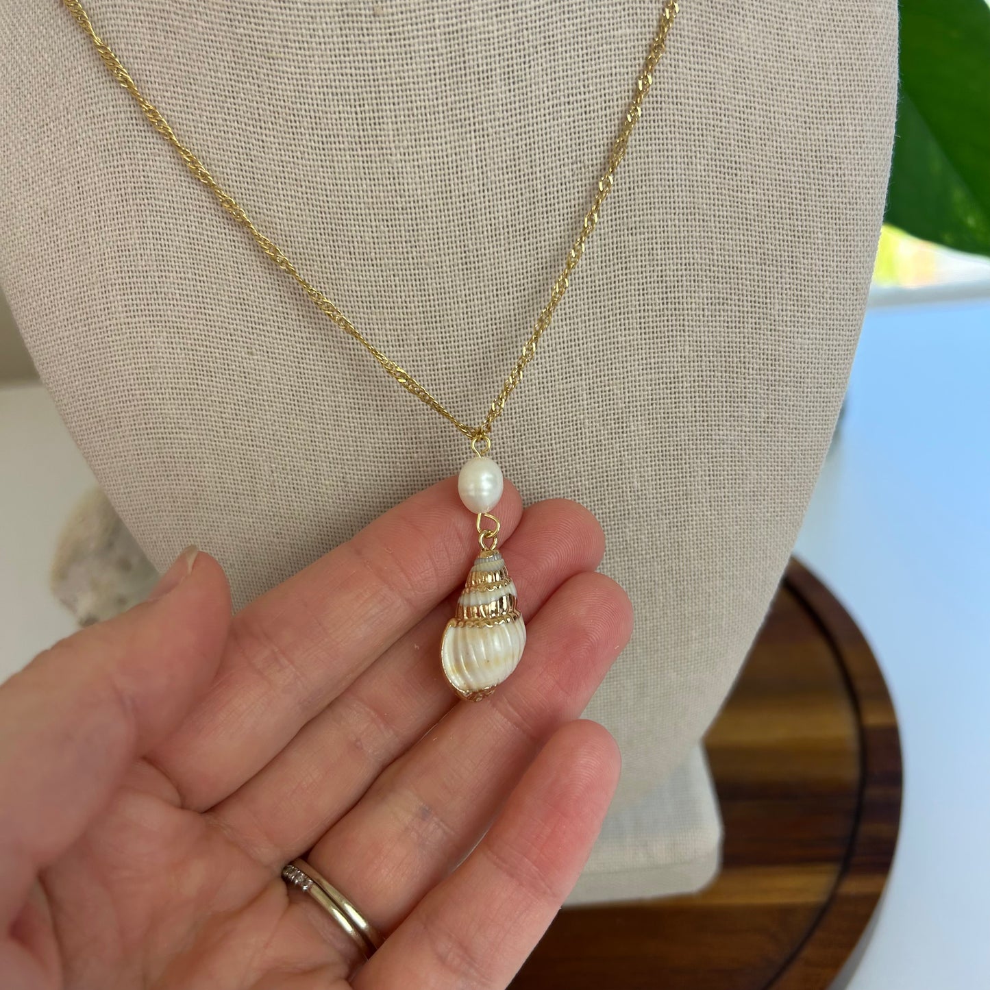 Pearl Drop Conch Shell Necklace Varieties