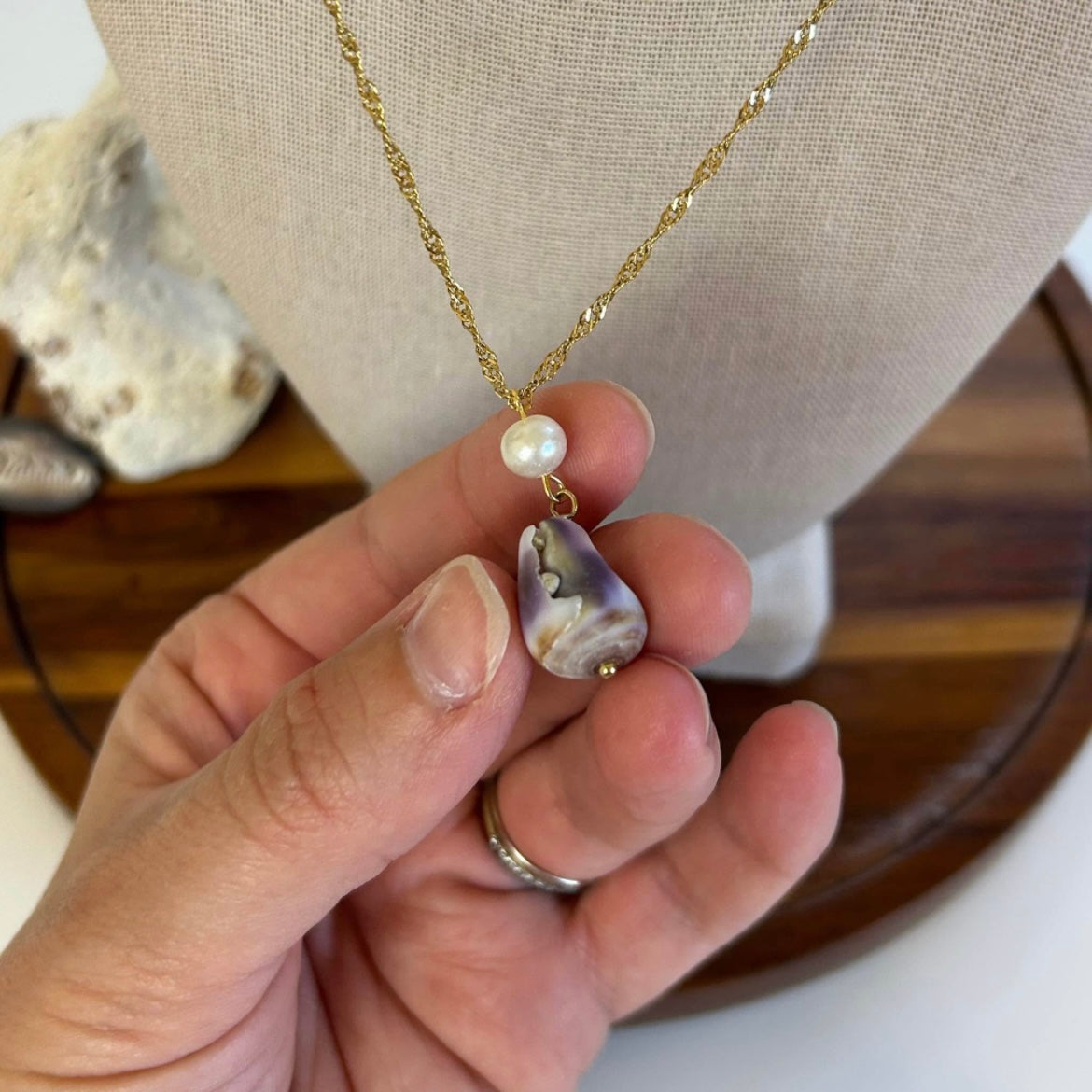 Cone Shell Pearl Inlay Pendant Necklace