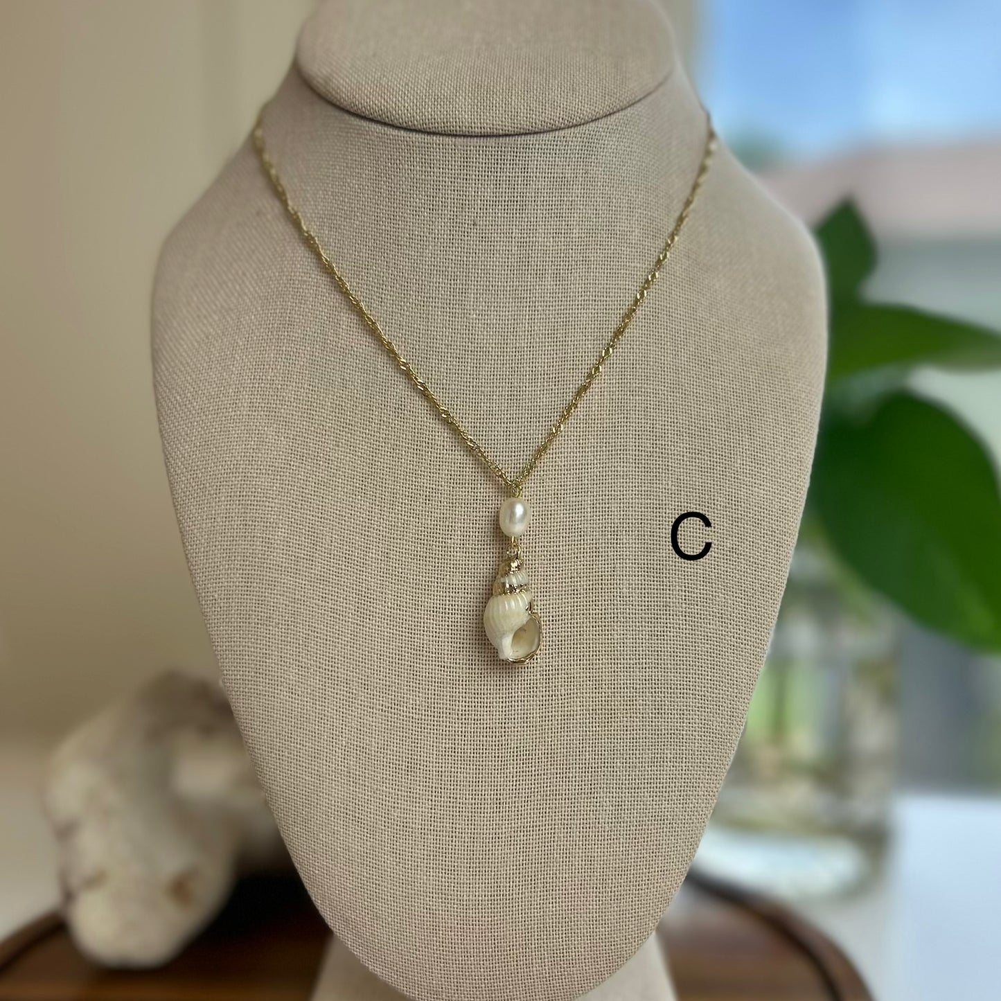Pearl Drop Conch Shell Necklace Varieties