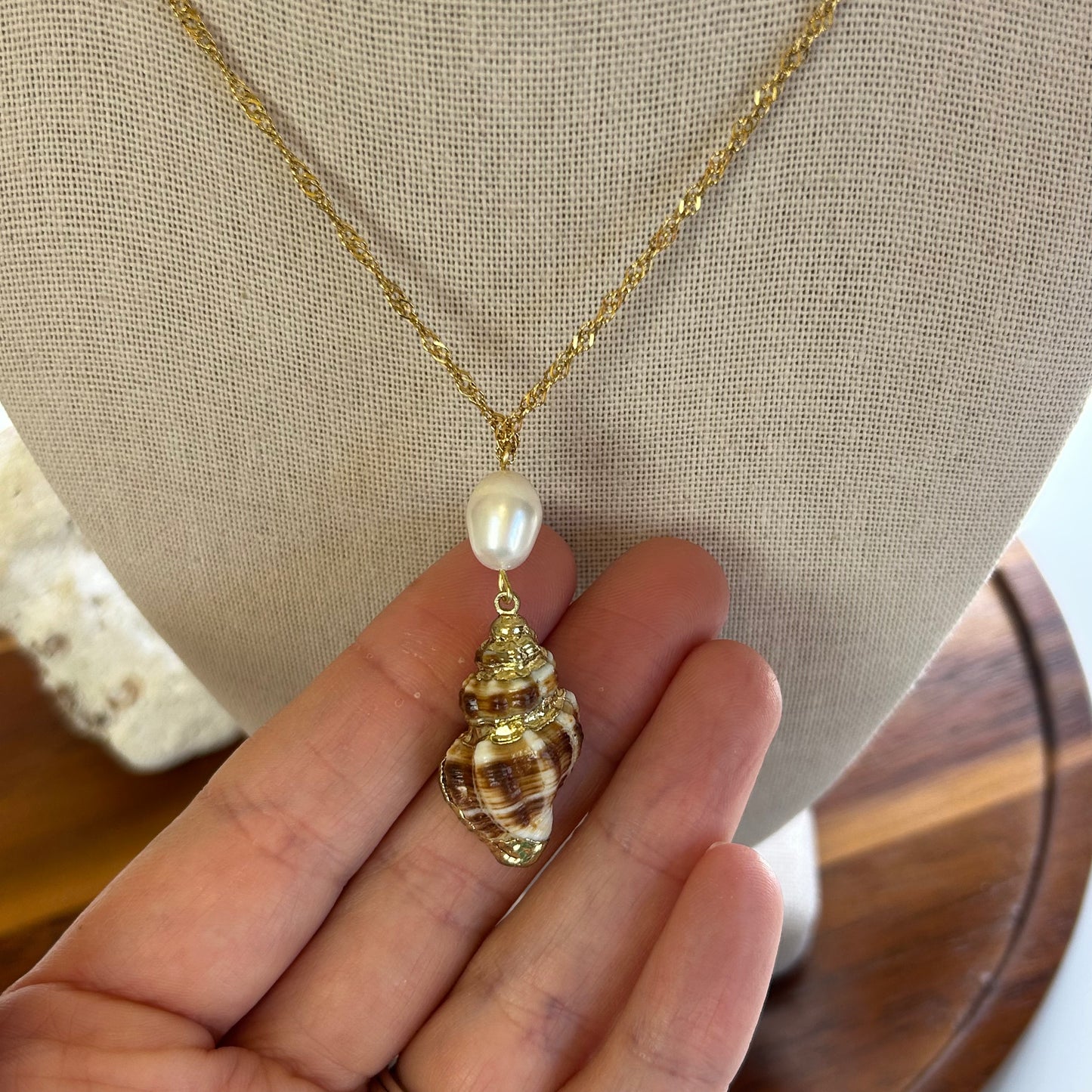 Shell Pearl Drop Necklace