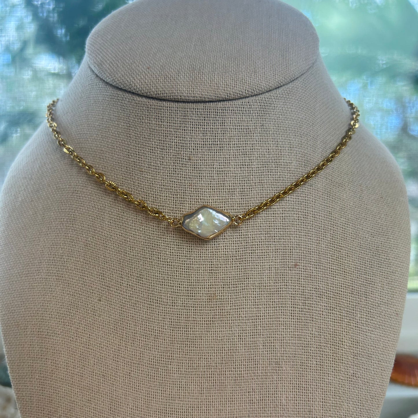 Mother of Pearl Crimped 18k Gold Chain Necklace