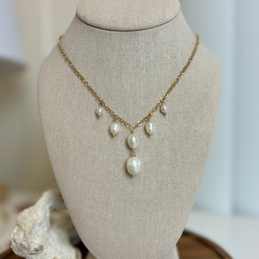 Classic Pearl Belle Necklace
