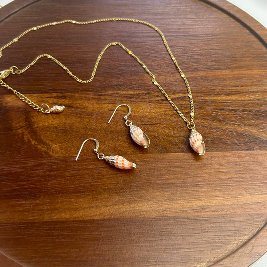 Dainty Mini Seashells Pendant and Earrings Set