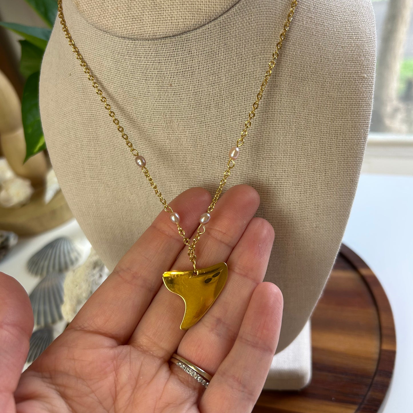 Shark Tooth & Petite Pearls Necklace