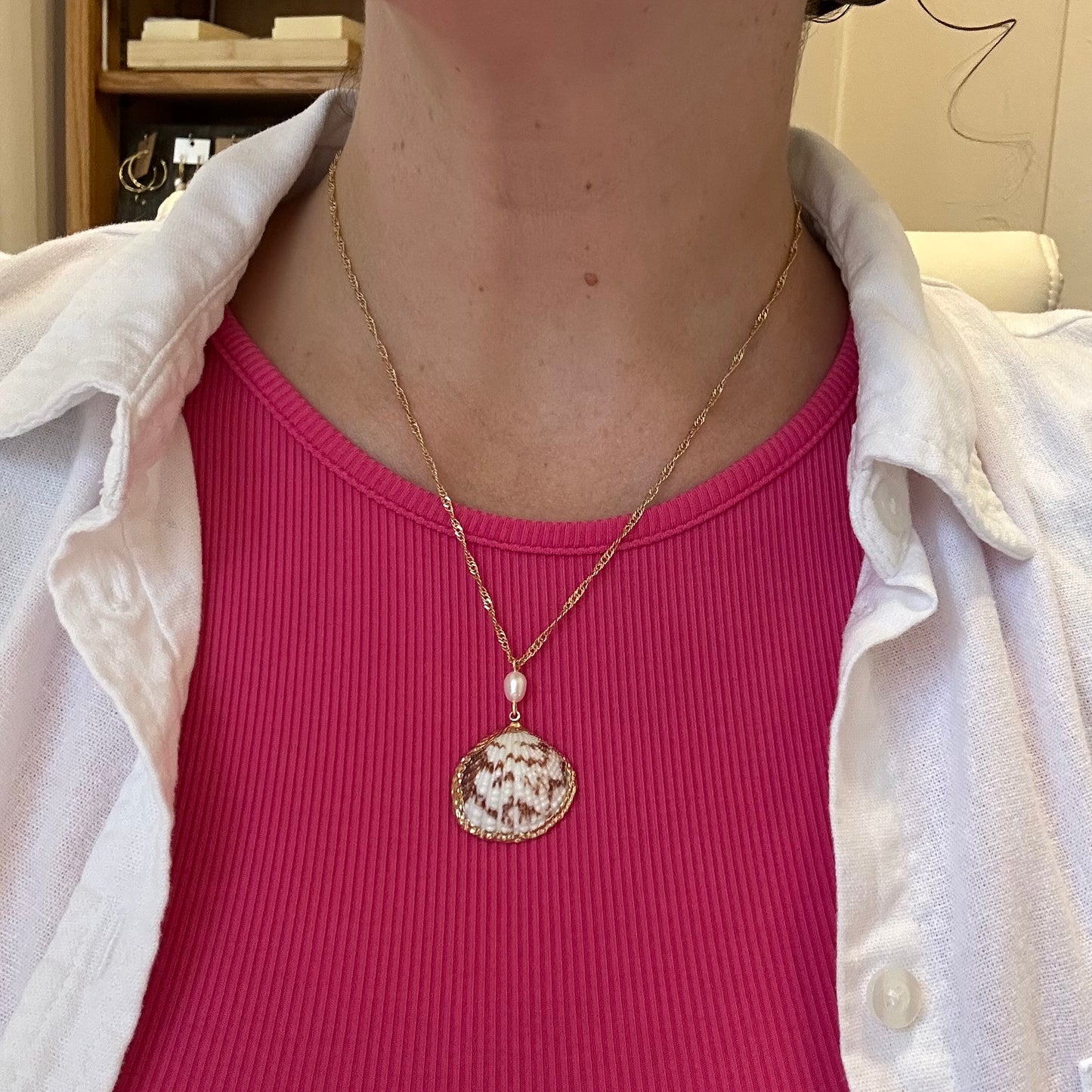 Elegant Shell & Pearl Pendant