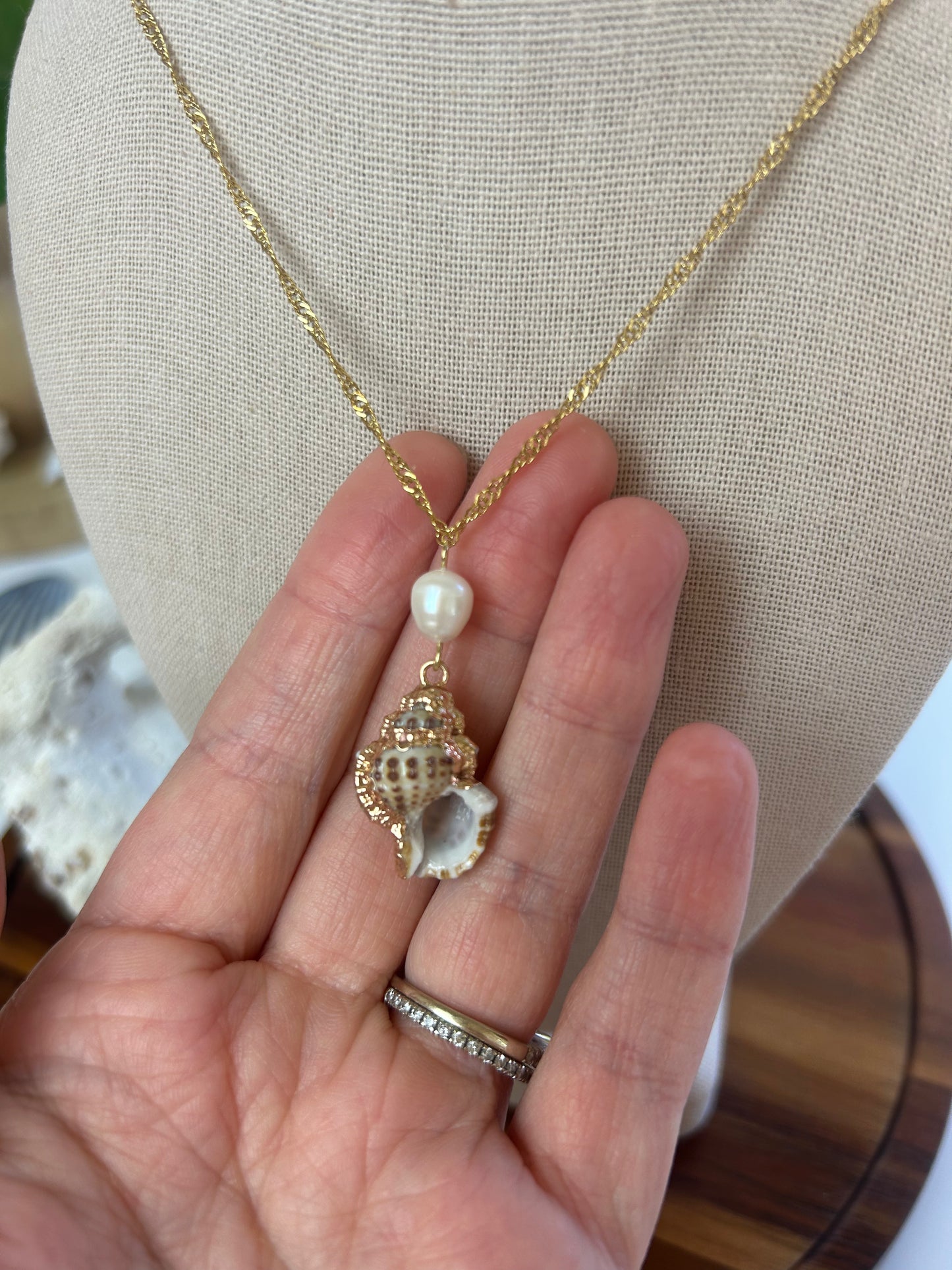 Pearl Drop Conch Shell Necklace